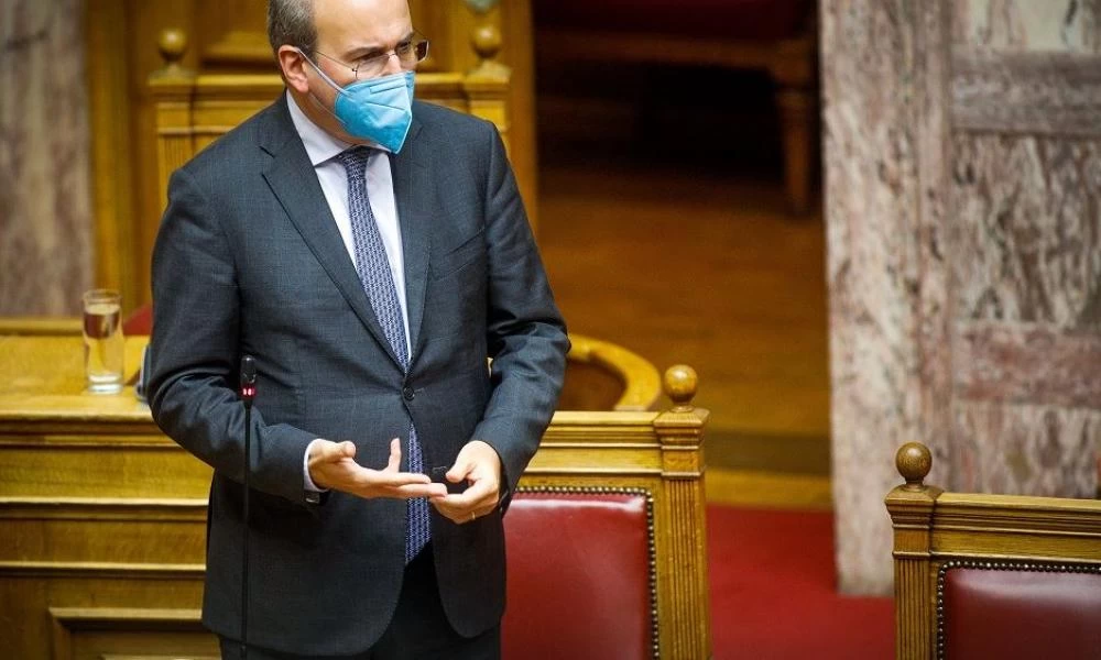 Χατζηδάκης: Από τη διανομή της φτώχειας στις νέες δουλειές